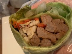 慢炖牛肉鲜蔬握不住大卷-星巴克(佛山南海万科店)