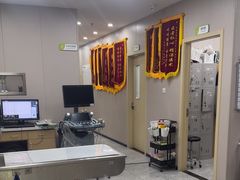 -瑞鹏宠物医院·骨外科·心肾科·肿瘤科(九亭店)