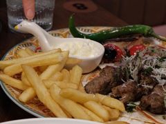 土耳其牛肉混盘-Uncle Kosto科斯托·中东菜