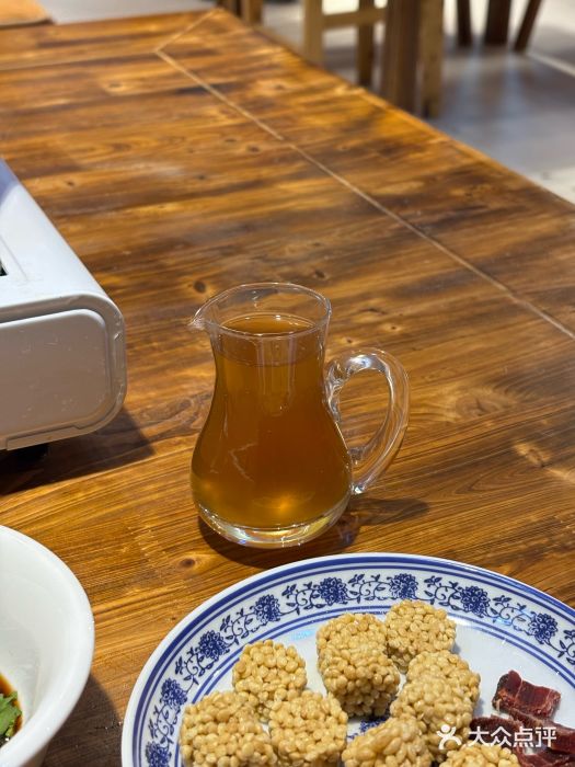 乡土特色.冷锅鱼.牦牛肉汤锅图片