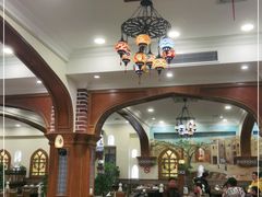大堂-清真·玛丽亚新疆菜主题餐厅(浙江中路店)