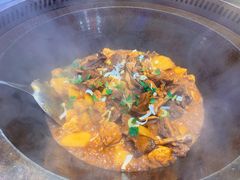 -山河屯铁锅炖·非遗东北菜(西乡店)