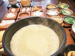 -银米·云南传统过桥米线(双廊黑金冠店)