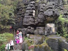 -梭布垭石林景区