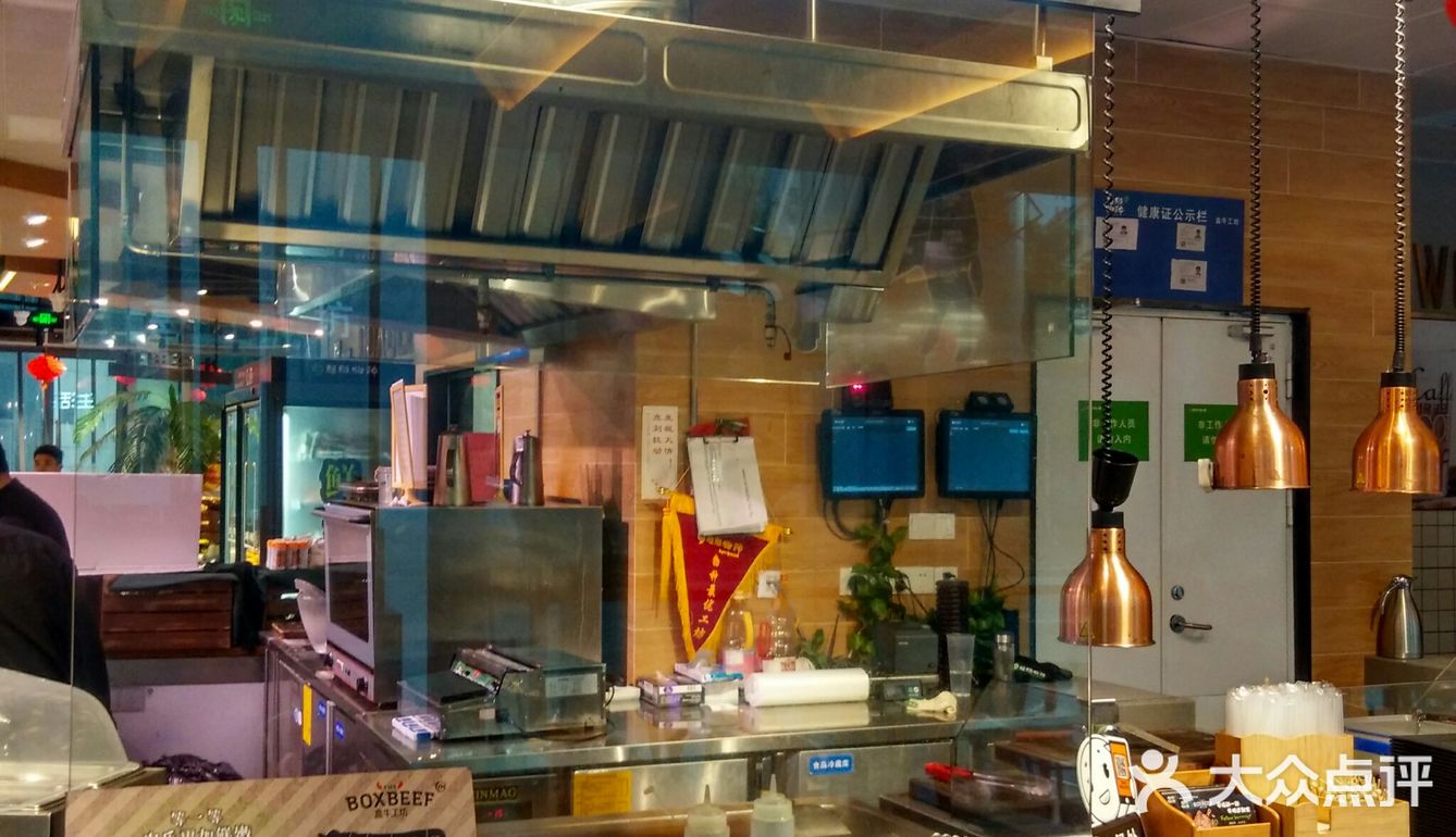 既可以是超市里面的生猛海鲜