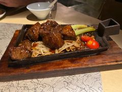 -穹六人间 people 6(岳阳路店)
