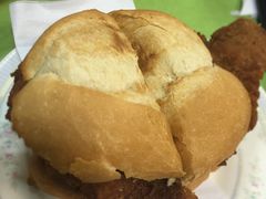 猪扒包-胜利茶餐室