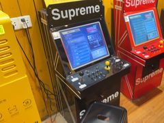 -伯爵·沉浸式超级密室·直营店