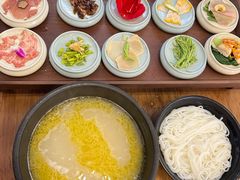 -桥香园云南过桥米线(红龙井店)