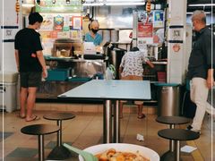 -亚王咖喱鸡米粉面