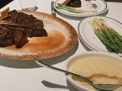 -Wolfgang’s Steakhouse 沃夫冈牛排馆(上海白玉兰广场店)