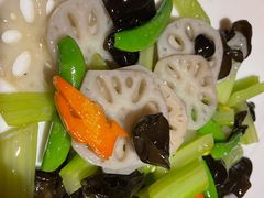荷塘月色-粤小馆(天安云谷店)