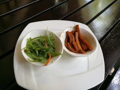 -三亚湾海居铂尔曼度假酒店