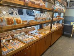 面包甜点陈列柜-申氏糕点(三好街店)
