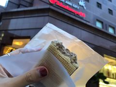 -詹爷爷乌节路街头冰淇淋