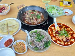 -大众跷脚牛肉馆·非遗传承单位(峨眉山店)