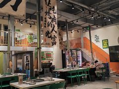 -山野的朋友露营炭火烤肉