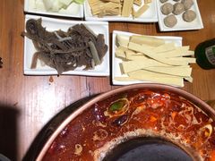 -老北京热气涮羊肉·小龙虾·烤鱼(呼玛路店)