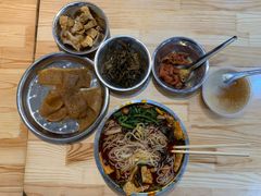-柳州肥姨妈大骨螺蛳粉(东靖路店)