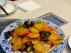 土豆片过油肉-内蒙联营烧麦 草原石榴红(护国寺店)