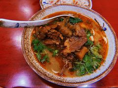 -金杨拉面王小吃面馆·牛三宝面·红烧牛肉粉