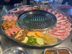 -哈哈碳都·牛肋条无限自助烤肉(台江万达店)