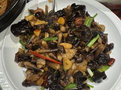 -旺角小渔村·海肠捞饭开创者(环山路店)