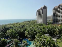 -三亚湾海居铂尔曼度假酒店