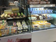 面包甜点陈列柜-面包新语(滨湖万达店)