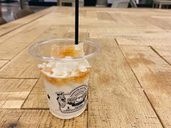 蜂巢冰激淋-OUR Bakery(三里屯太古里店)