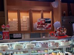 门面-西村叔叔的店·面包·甜品·蛋糕(清河万象汇店)