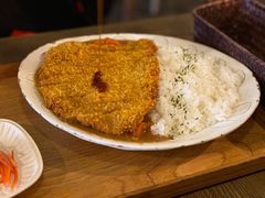 咖喱炸猪排堤坝饭-Ginko银子(青龙街店)