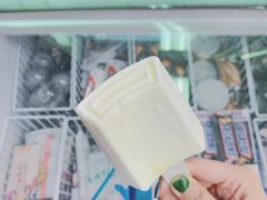 -全家便利店(江湾镇站店)