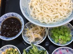 老北京炸酱面-门框胡同百年卤煮(新街口店)