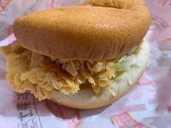 香辣鸡腿堡-华莱士炸鸡汉堡(崇文门搜秀城店)