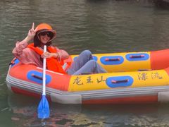 -安吉龙王山峡谷漂流