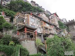 -屋顶顶城市·江景酒店-客房部