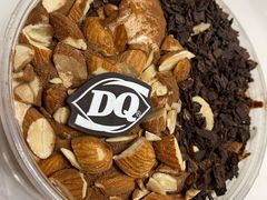 巧克力巴旦木拌拌碗-DQ·蛋糕·冰淇淋(印象城店)