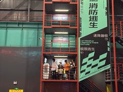 -极限PLAY运动娱乐新世界·团建派对潮玩休闲馆·室内蹦极高空游乐园