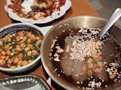 -包整·丝娃娃(一览甲秀楼风景店)