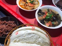 -蓝田九大碗民俗食府(蓝田店)