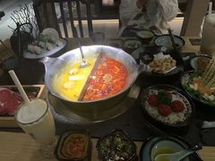 红颜花胶鸡锅-湊湊火锅·茶憩(石家庄万象城店)