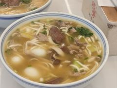 -邱芳粉店(迎宾大道旗舰店)