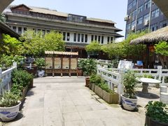 -麒麟小院·老九江菜(安平路店)