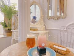 -共舞时光猫咖·狗咖(新街口店)