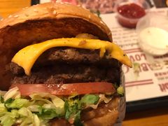 -The Habit Burger Grill 哈比特汉堡(复兴soho店)