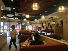 大堂-粤仔湾砂锅粥(广益哥伦布店)