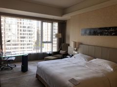 -广州花都皇冠假日酒店