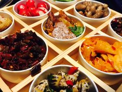 九宫格-温莎KTV(珠江路店)