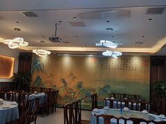 -新一家农家菜(华景新城店)